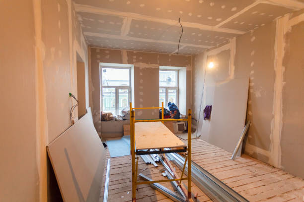 Best Emergency Mold Remediation  in East Milton, FL